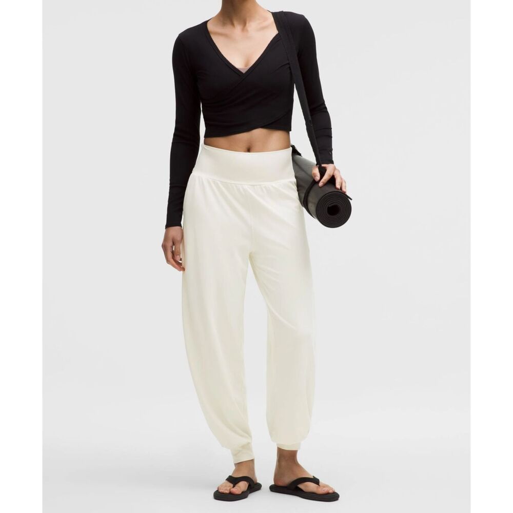 Lululemon Rulu Drapey Oversized Light Ivory High-Rise Yoga Joggers - XS